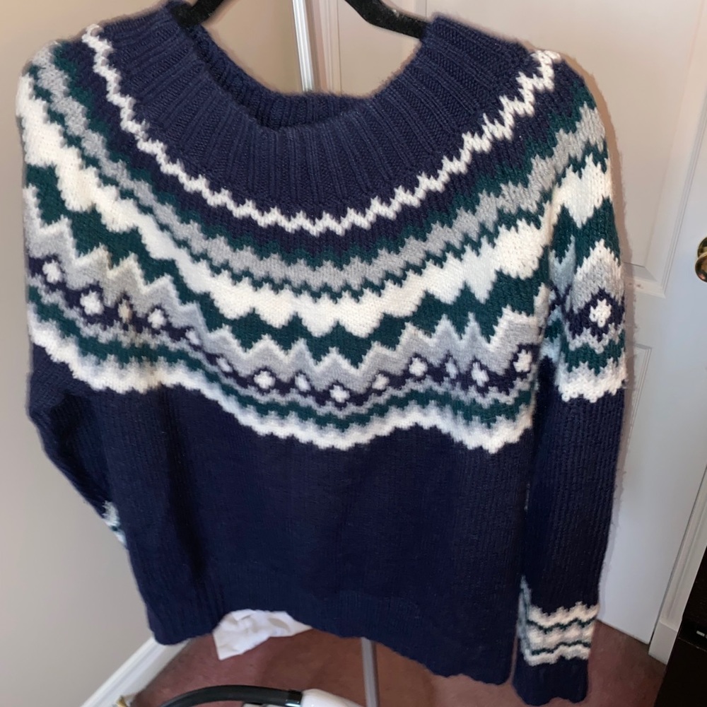 Banana Republic Navy and White Patterned Sweater - Picture 2 of 8